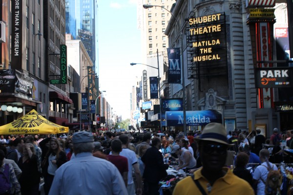 Broadway Flea Market in Shubert Alley on September 22, 2013.(Tyler Martins/The Observer)