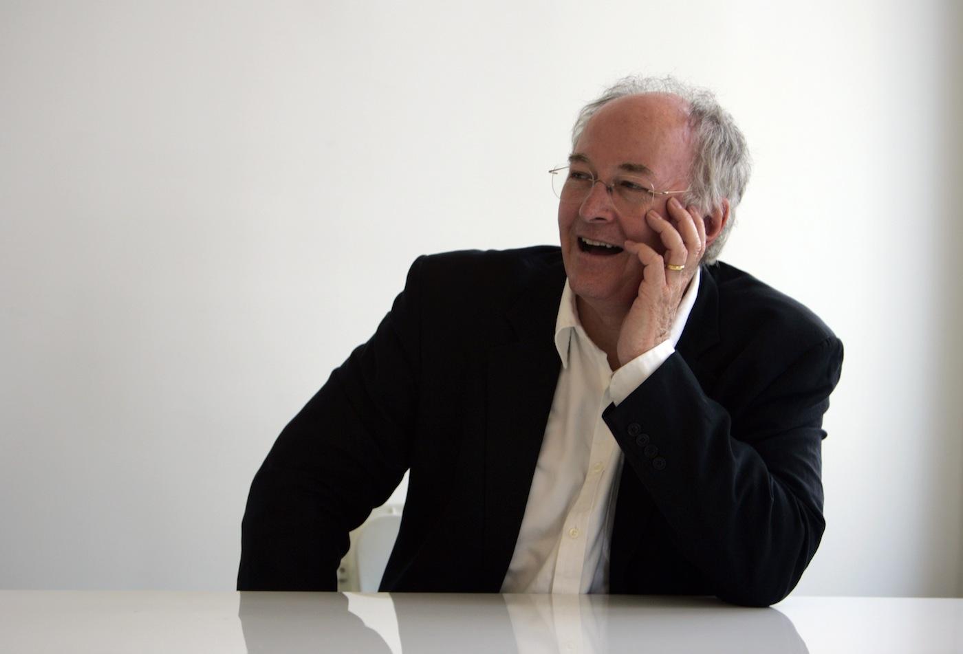 AUTHOR PHILIP PULLMAN