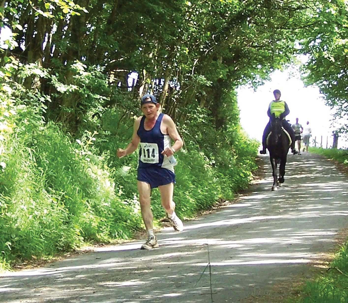 Sports_ManVSHorse