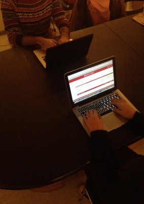 Students trying to register for classes for the spring 2014 semester. (Brigitte Ayaz/The Observer)