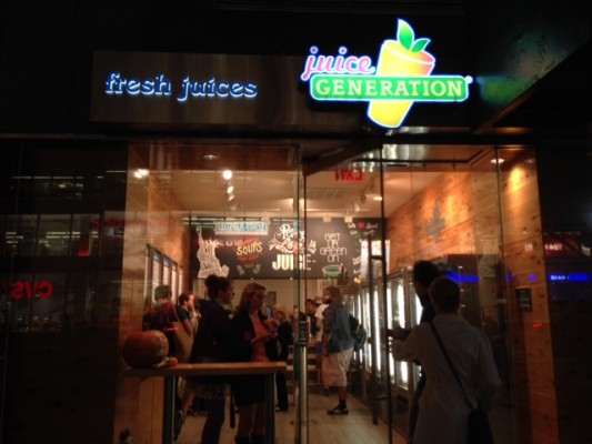 The opening of Juice Generation brings the juice craze even closer to campus. (Rosanna Corrado/The Observer) 