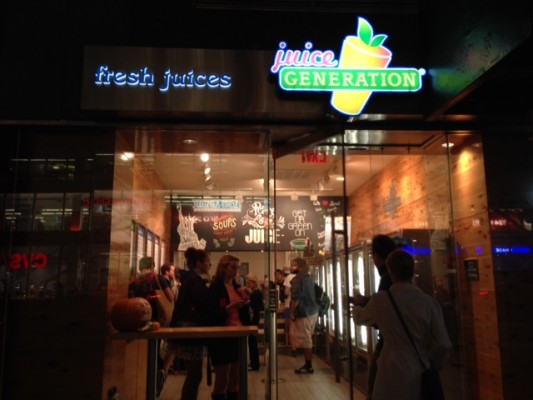 The opening of Juice Generation brings the juice craze even closer to campus. (Rosanna Corrado/The Observer)