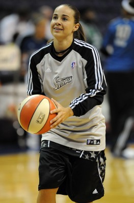 San Antonio Silver Stars guard Becky Hammon warms up before the game against the Washington Mystics at the Verizon Center in Washington, D.C., Thursday, July 29, 2010. (Chuck Myers/MCT)